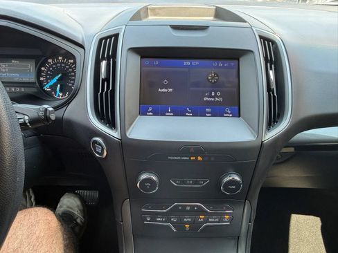 Used 2020 Ford Edge SE FWD image 29