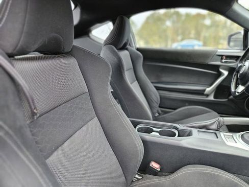 Used 2017 Toyota 86 image 14