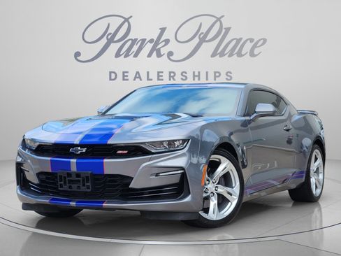 Used 2020 Chevrolet Camaro SS RWD image 1