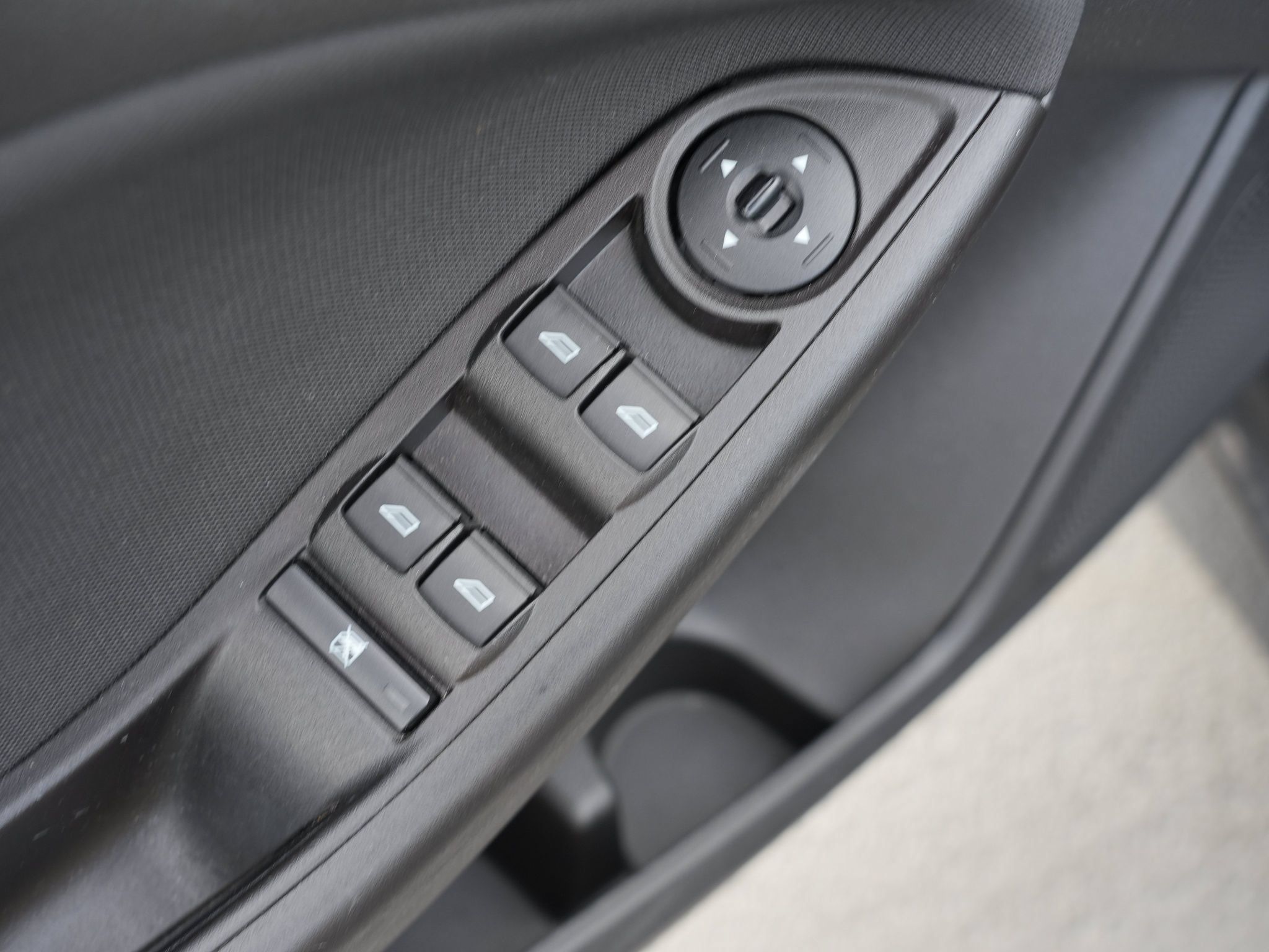Used 2018 Ford Focus SE FWD image 17