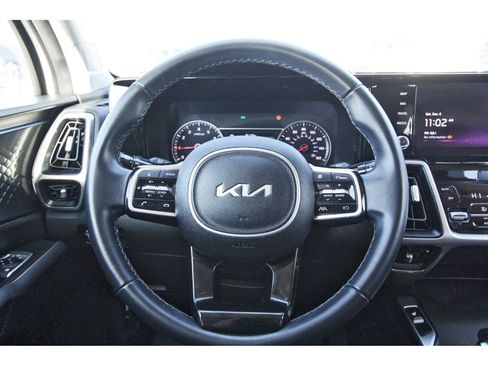 Used 2022 Kia Sorento S w/ Panoramic Sunroof Package image 14