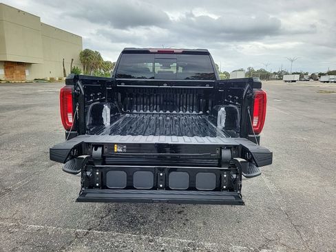 New 2026 GMC Sierra 1500 SLT w/ SLT Premium Package image 13