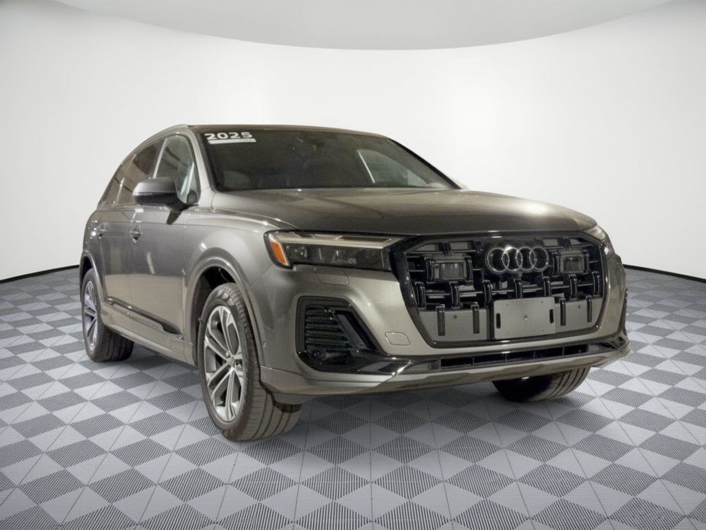 Certified 2025 Audi Q7 2.0T Premium w/ Convenience Plus Package AWD/4WD image 7