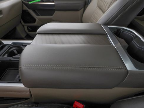 Used 2025 Ford F450 Platinum w/ Platinum Plus Package image 29