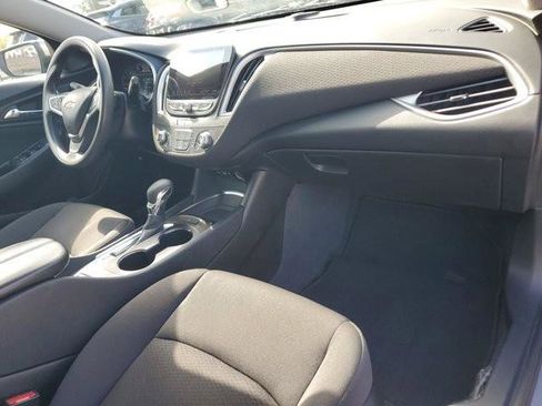 Used 2023 Chevrolet Malibu LT image 14