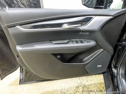Certified 2023 Cadillac XT5 Premium Luxury AWD/4WD image 20