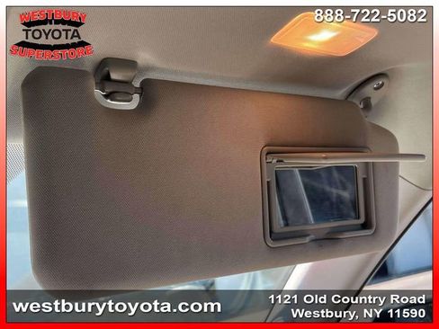 Used 2023 Toyota Highlander Limited AWD/4WD image 32