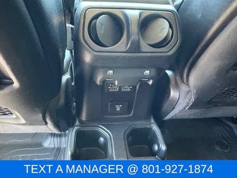 Used 2021 Jeep Gladiator Mojave AWD/4WD image 10