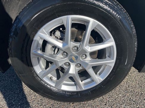 Used 2023 Chevrolet Equinox LT image 12