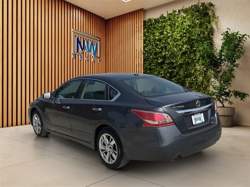 Used 2013 Nissan Altima 2.5 SL w/ Technology Pkg FWD image 58