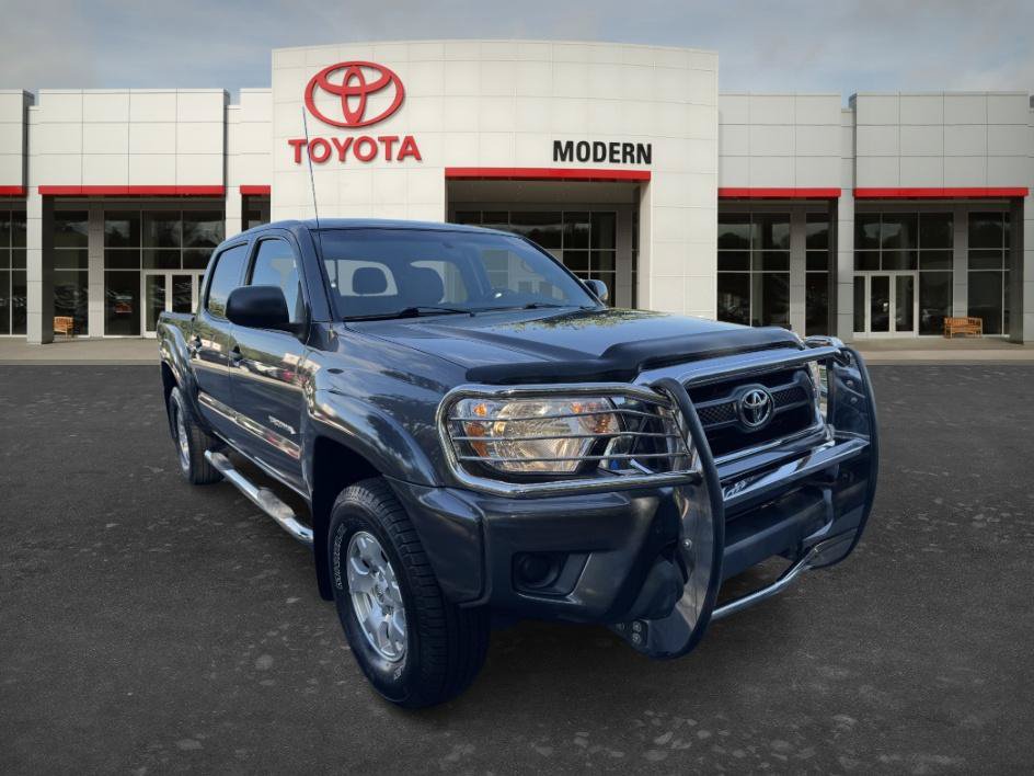 Used 2014 Toyota Tacoma PreRunner w/ SR5 Package RWD image 3