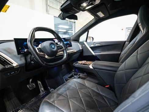 Used 2023 BMW iX xDrive50 w/ Ultimate Package 2 image 14