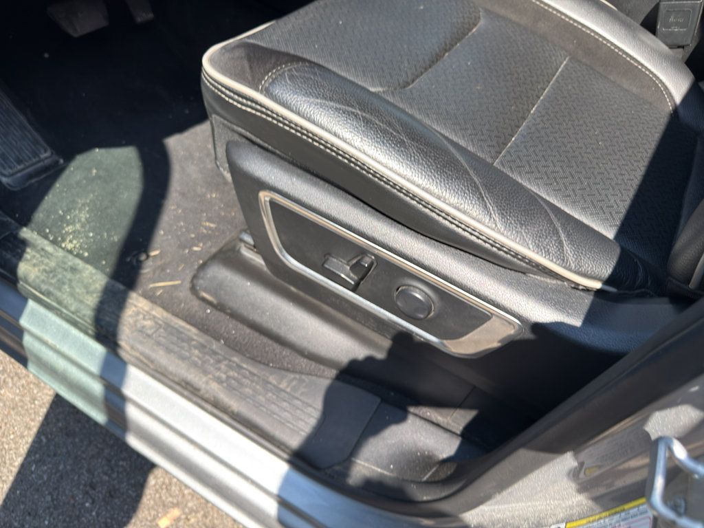 Used 2025 RAM 1500 Laramie AWD/4WD image 11