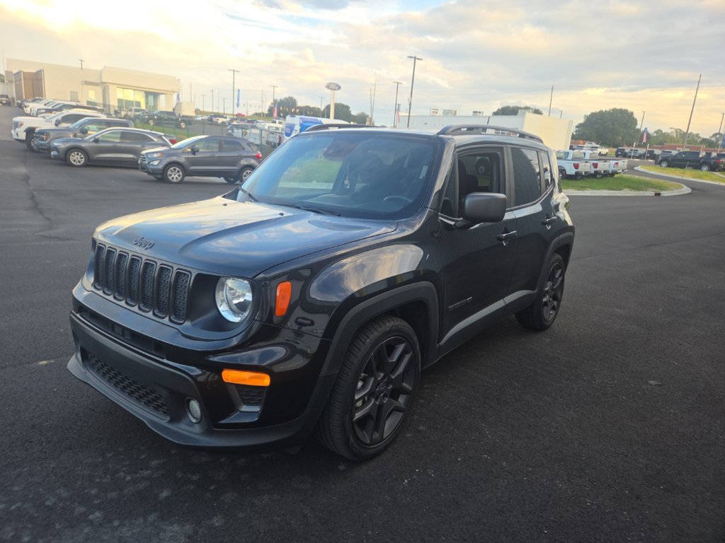 Used 2021 Jeep Renegade Latitude FWD image 5