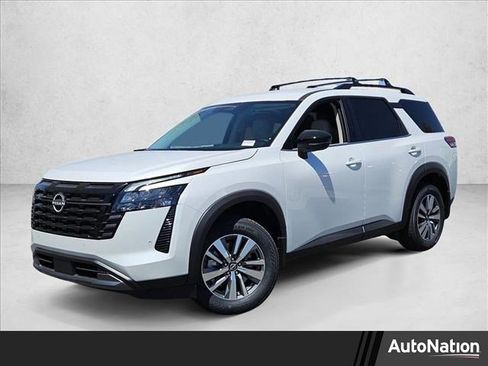 New 2026 Nissan Pathfinder SL FWD image 1