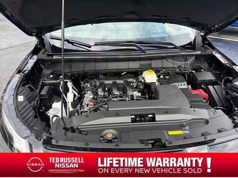 New 2026 Nissan Pathfinder Platinum image 22