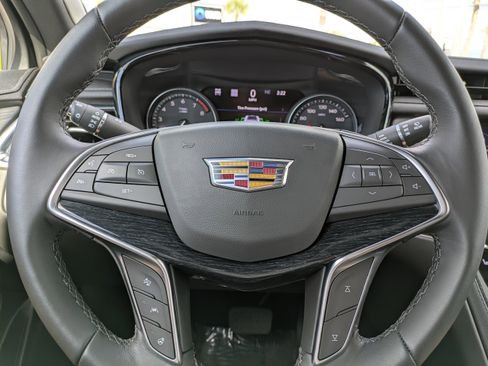 Certified 2025 Cadillac XT5 Premium Luxury w/ Technology Package image 27