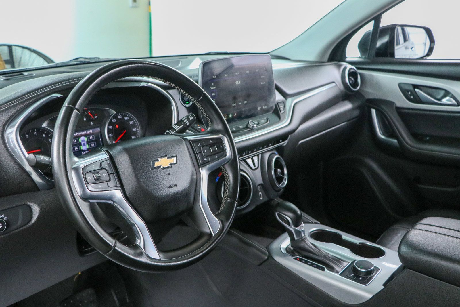 Used 2024 Chevrolet Blazer LT FWD image 22
