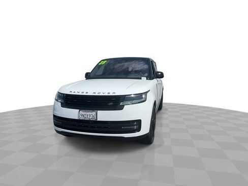 Used 2023 Land Rover Range Rover Long Wheelbase SE AWD/4WD image 4