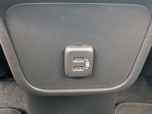 Used 2021 Chevrolet Equinox LS w/ LS Convenience Package FWD image 15