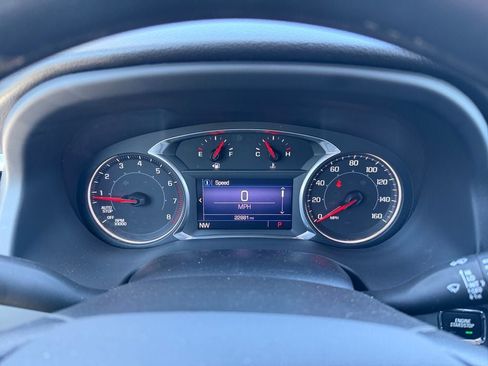 Used 2022 GMC Acadia SLE FWD image 14
