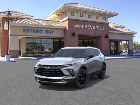 New 2026 Chevrolet Blazer LT w/ Convenience Package FWD image 8