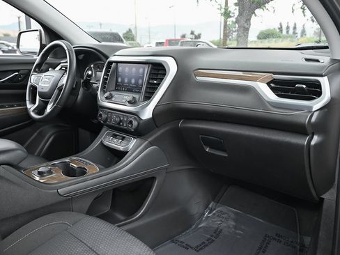 Used 2022 GMC Acadia SLE FWD image 43