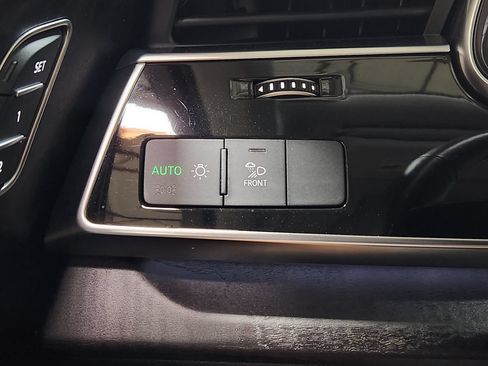 Used 2023 Audi Q7 3.0T Premium Plus AWD/4WD image 42