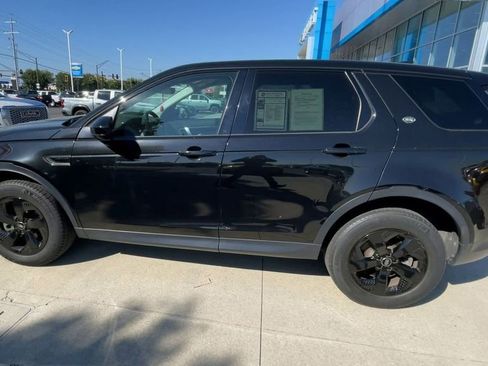Used 2023 Land Rover Discovery Sport S image 7