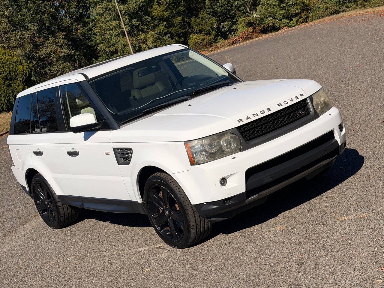 Used 2011 Land Rover Range Rover Sport Supercharged AWD/4WD image 33