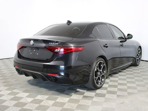 Used 2023 Alfa Romeo Giulia Veloce RWD image 37