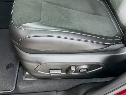 New 2026 Jeep Grand Cherokee Laredo image 14