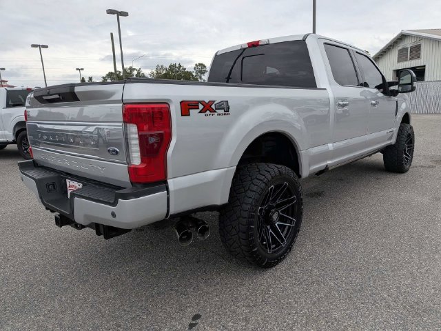 Used 2017 Ford F250 Platinum w/ Platinum Ultimate Package AWD/4WD image 4