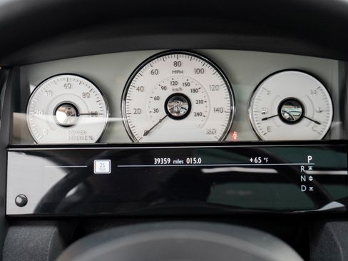 Used 2017 Rolls-Royce Ghost image 24