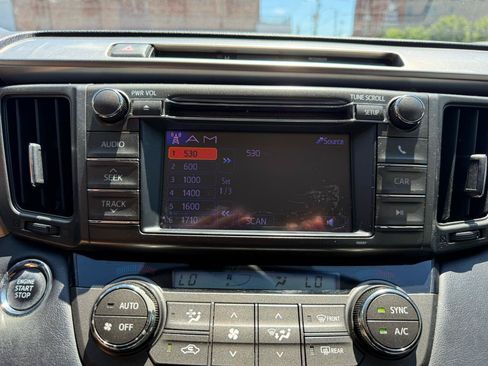 Used 2013 Toyota RAV4 Limited AWD/4WD image 10