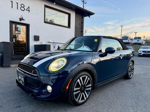 Used 2019 MINI Cooper S FWD image 2