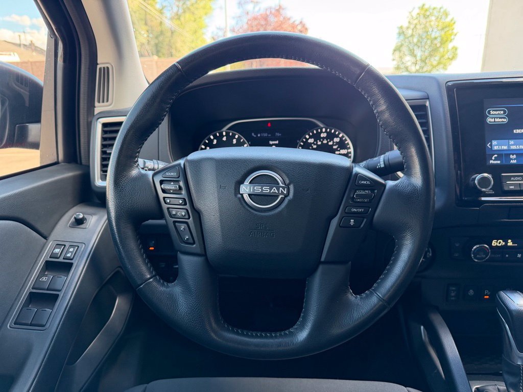 Used 2022 Nissan Frontier SV AWD/4WD image 10