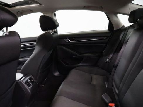 Used 2018 Honda Accord EX image 30