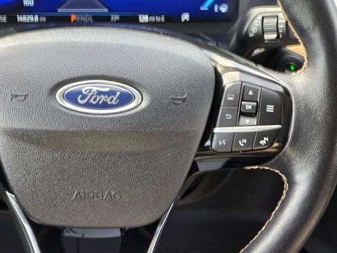 Used 2022 Ford Escape Titanium w/ Titanium Elite Package AWD/4WD image 16