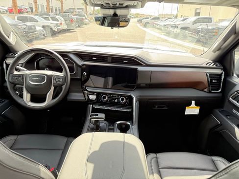 New 2026 GMC Sierra 1500 Denali w/ Technology Package image 19
