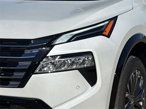 New 2026 Nissan Rogue Platinum w/ Tech Package image 5