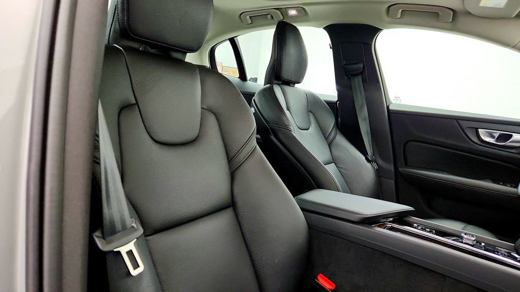 Used 2024 Volvo S60 B5 Plus w/ Climate Package FWD image 23