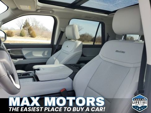 Certified 2025 Ford Expedition Platinum w/ Driver's Package image 25