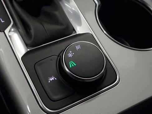 Used 2022 Chevrolet Blazer LT FWD image 30