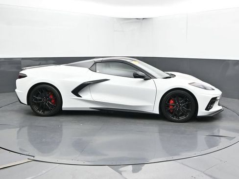 Used 2026 Chevrolet Corvette Stingray Convertible w/ 1LT RWD image 3