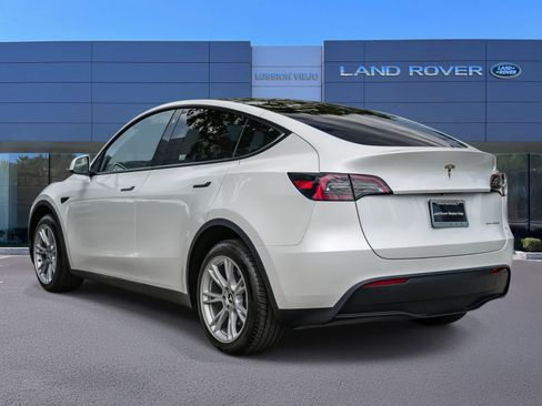 Used 2023 Tesla Model Y Long Range AWD/4WD image 6