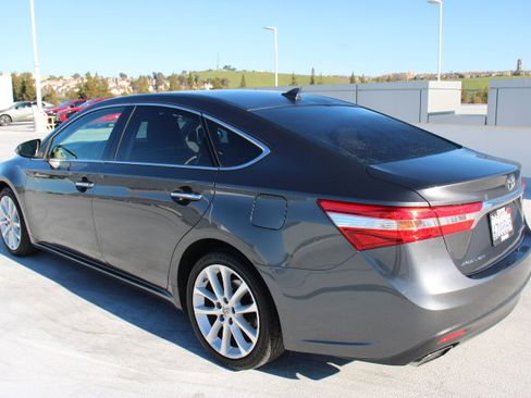 Used 2013 Toyota Avalon Limited image 5