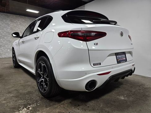 Used 2022 Alfa Romeo Stelvio Veloce image 43