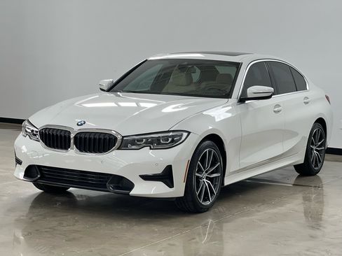 Used 2019 BMW 330i Sedan w/ Convenience Package image 3