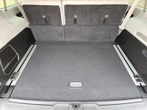 Certified 2024 Jeep Wagoneer L 2WD w/ Convenience Group I image 40